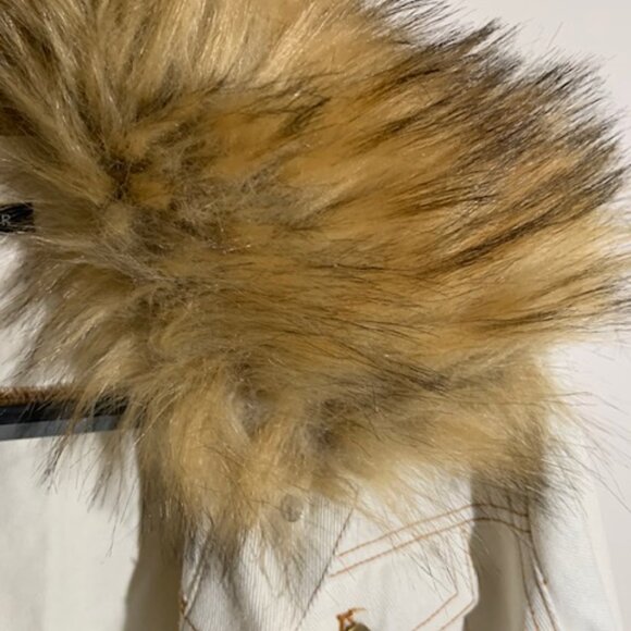 NWT Boston Proper Faux Fur Trim Denim Jacket - Size M - Picture 3 of 6